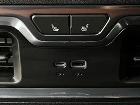 Used 2023 GMC Sierra 1500 Denali Ultimate AWD/4WD image 47