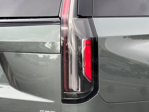 Used 2023 Cadillac Escalade ESV Sport w/ Touring Package image 52