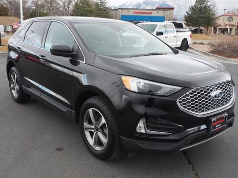 Used 2024 Ford Edge SEL w/ Convenience Package image 3