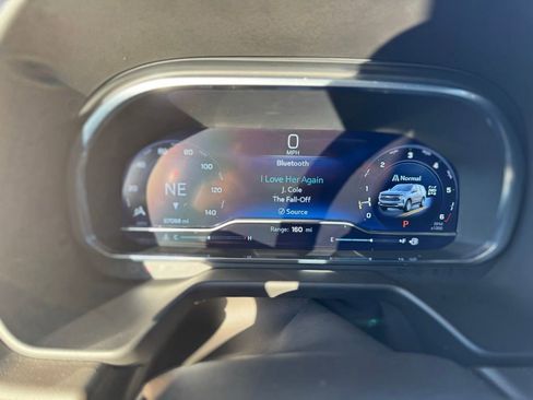 Used 2024 Chevrolet Tahoe LT image 19