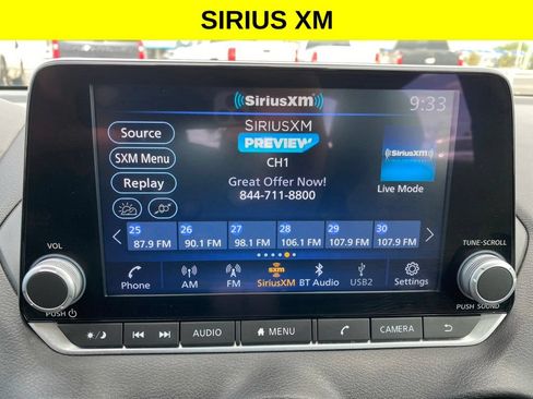 Used 2024 Nissan Sentra SV FWD image 9