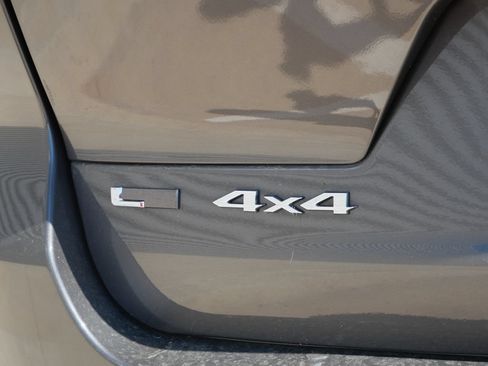 Used 2022 Jeep Grand Cherokee L Overland w/ Luxury Tech Group IV AWD/4WD image 10