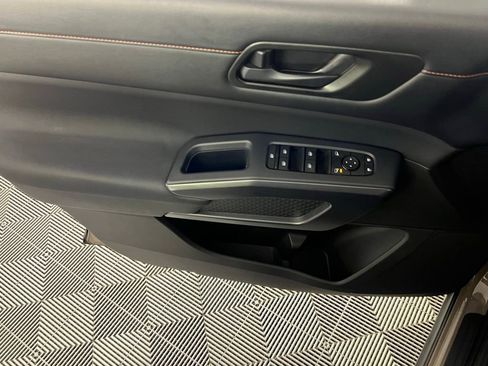 Used 2025 Nissan Pathfinder Rock Creek image 24