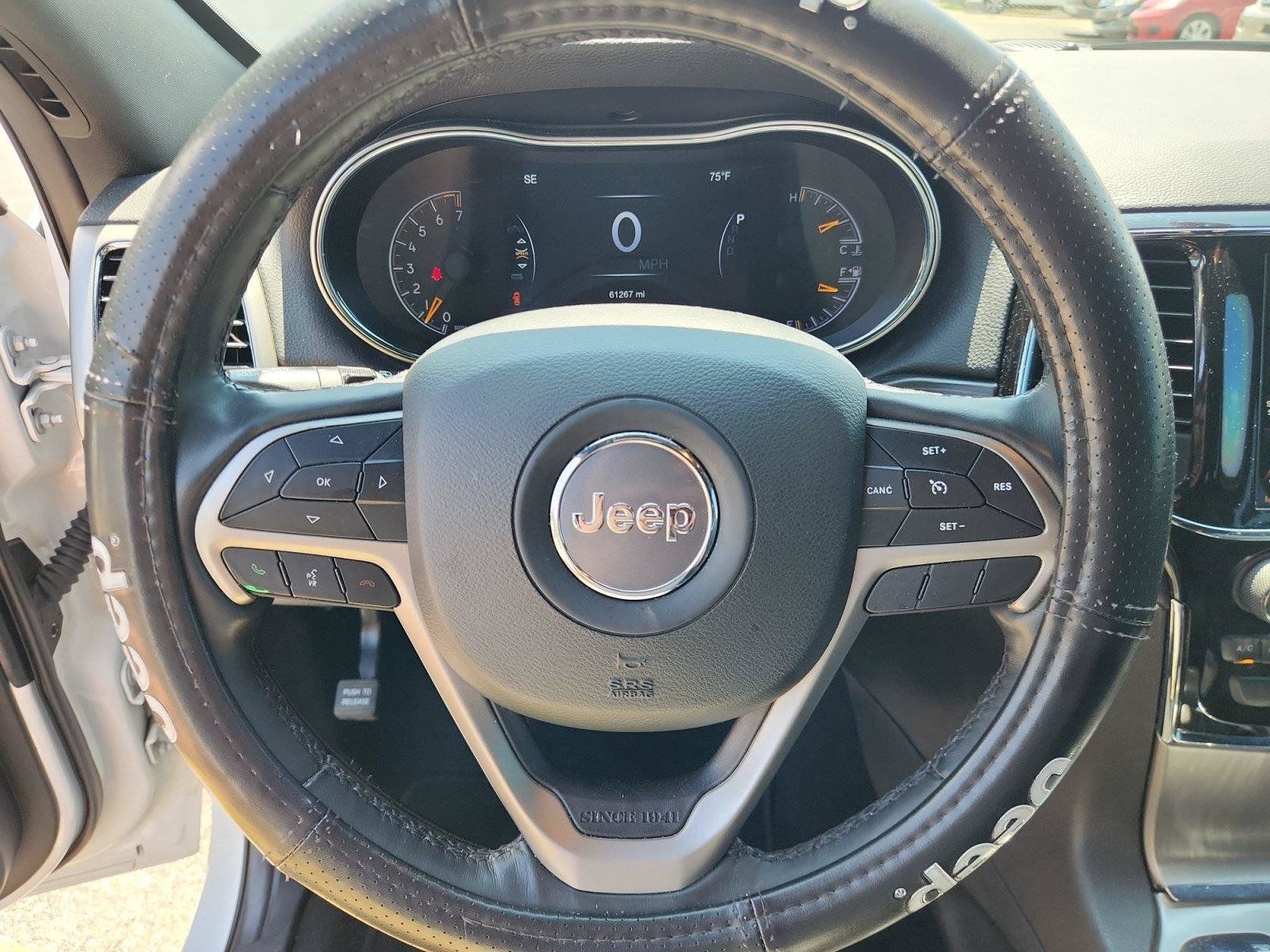 Used 2022 Jeep Grand Cherokee Laredo X AWD/4WD image 18
