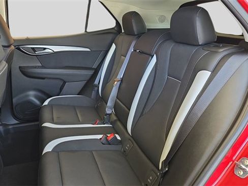 Used 2025 Buick Envision Sport Touring image 18