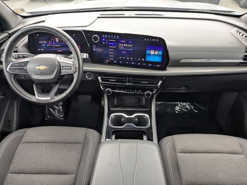 Certified 2024 Chevrolet Traverse LT FWD image 13