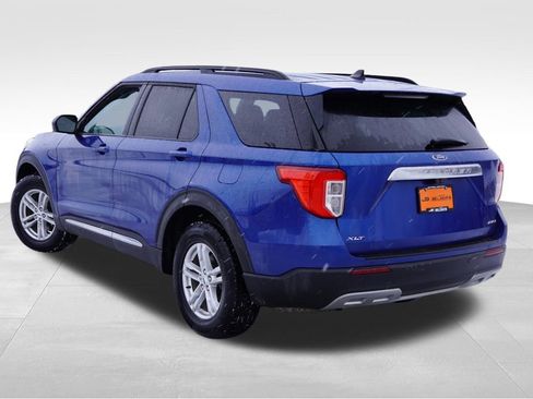 Certified 2022 Ford Explorer XLT w/ Equipment Group 202A image 8