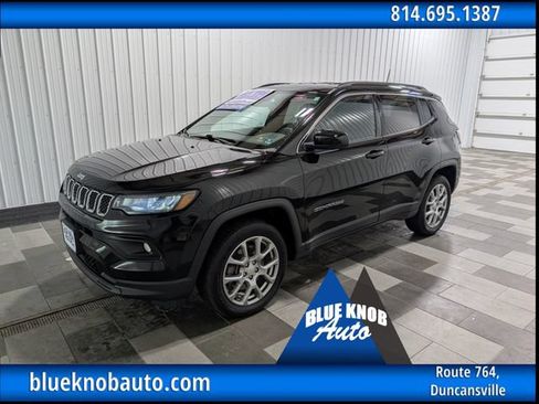 Used 2023 Jeep Compass Latitude AWD/4WD image 1