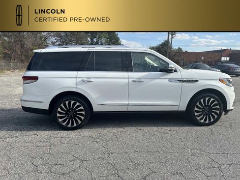 Used 2022 Lincoln Navigator Black Label image 8
