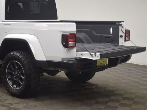 Used 2023 Jeep Gladiator Overland AWD/4WD image 28
