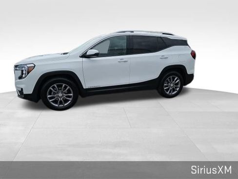 Used 2024 GMC Terrain SLT FWD image 13