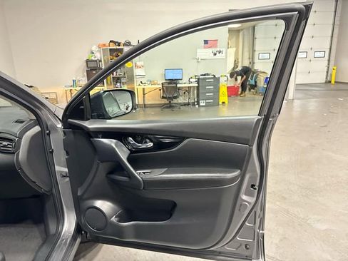 Certified 2022 Nissan Rogue Sport SL image 28