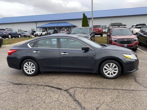 Used 2016 Nissan Altima 2.5 S w/ Power Driver Seat Package image 7