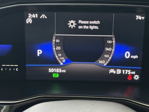 Used 2022 Volkswagen Jetta SE w/ Panoramic Sunroof Package FWD image 24