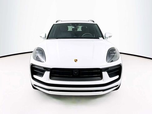 New 2026 Porsche Macan image 6
