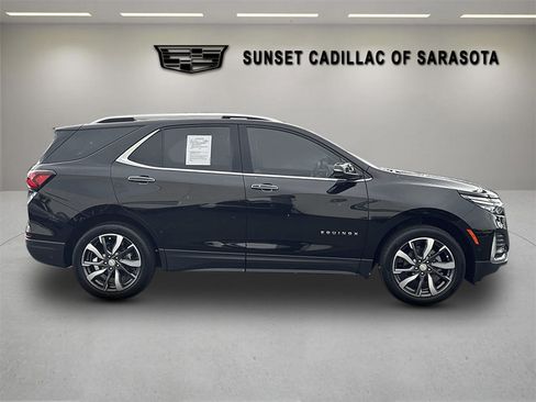 Used 2024 Chevrolet Equinox Premier FWD image 3
