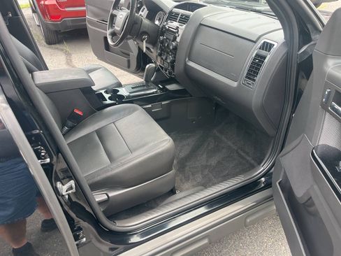 Used 2009 Ford Escape Limited AWD/4WD image 31