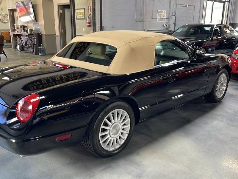Used 2005 Ford Thunderbird RWD image 10