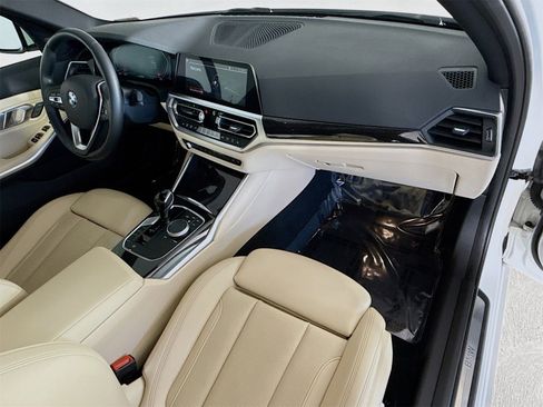 Certified 2022 BMW 330i Sedan w/ Driving Assistance Package image 30