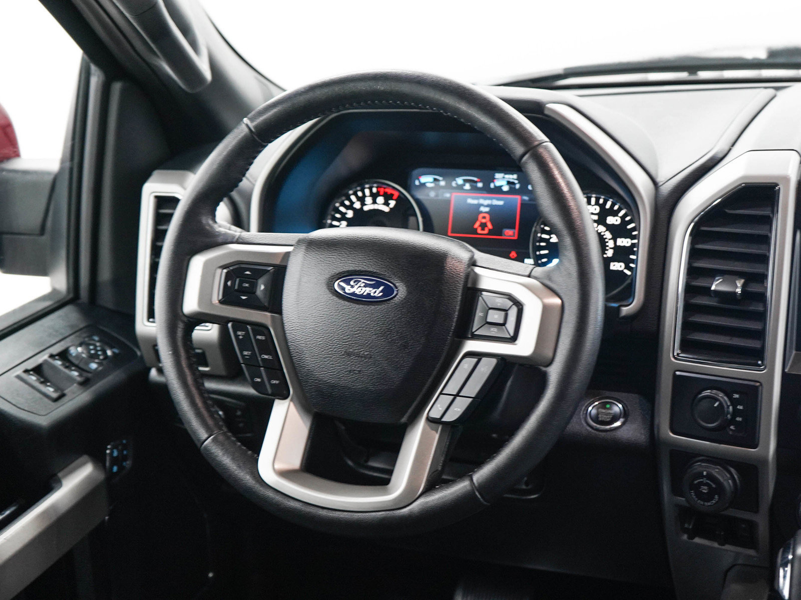 Used 2019 Ford F150 Lariat w/ Equipment Group 502A Luxury AWD/4WD image 14