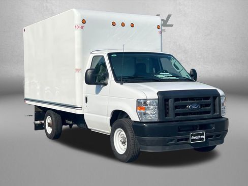 Used 2024 Ford E-350 and Econoline 350 Super Duty w/ Power Windows & Locks Group RWD image 1