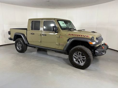 New 2026 Jeep Gladiator Mojave AWD/4WD image 9