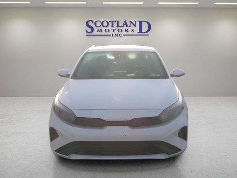 Used 2024 Kia Forte LXS image 3