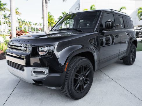 Used 2025 Land Rover Defender 110 S AWD/4WD image 6