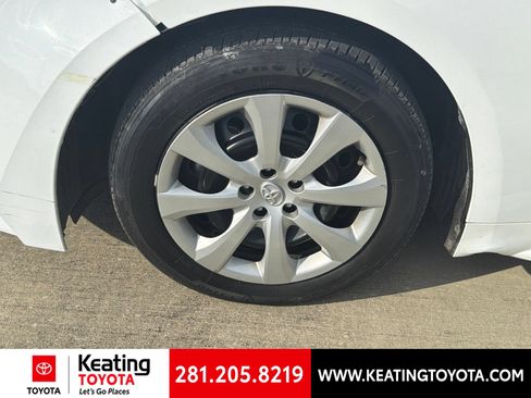 Used 2025 Toyota Corolla LE FWD image 9