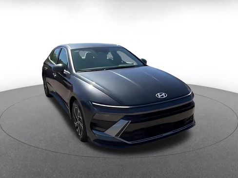 Used 2026 Hyundai Sonata Blue FWD image 3