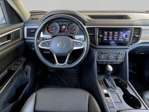 Used 2021 Volkswagen Atlas SE w/ Towing Package FWD image 8