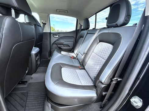 Used 2022 Chevrolet Colorado Z71 image 19