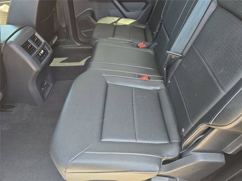 Used 2023 Volkswagen Atlas SE FWD image 12