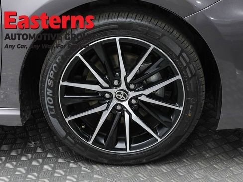 Used 2024 Toyota Camry SE image 30