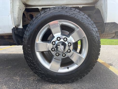 Used 2017 Chevrolet Silverado 2500 W/T image 13