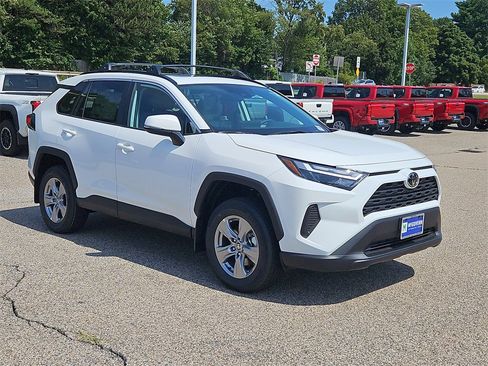 New 2025 Toyota RAV4 XLE image 3