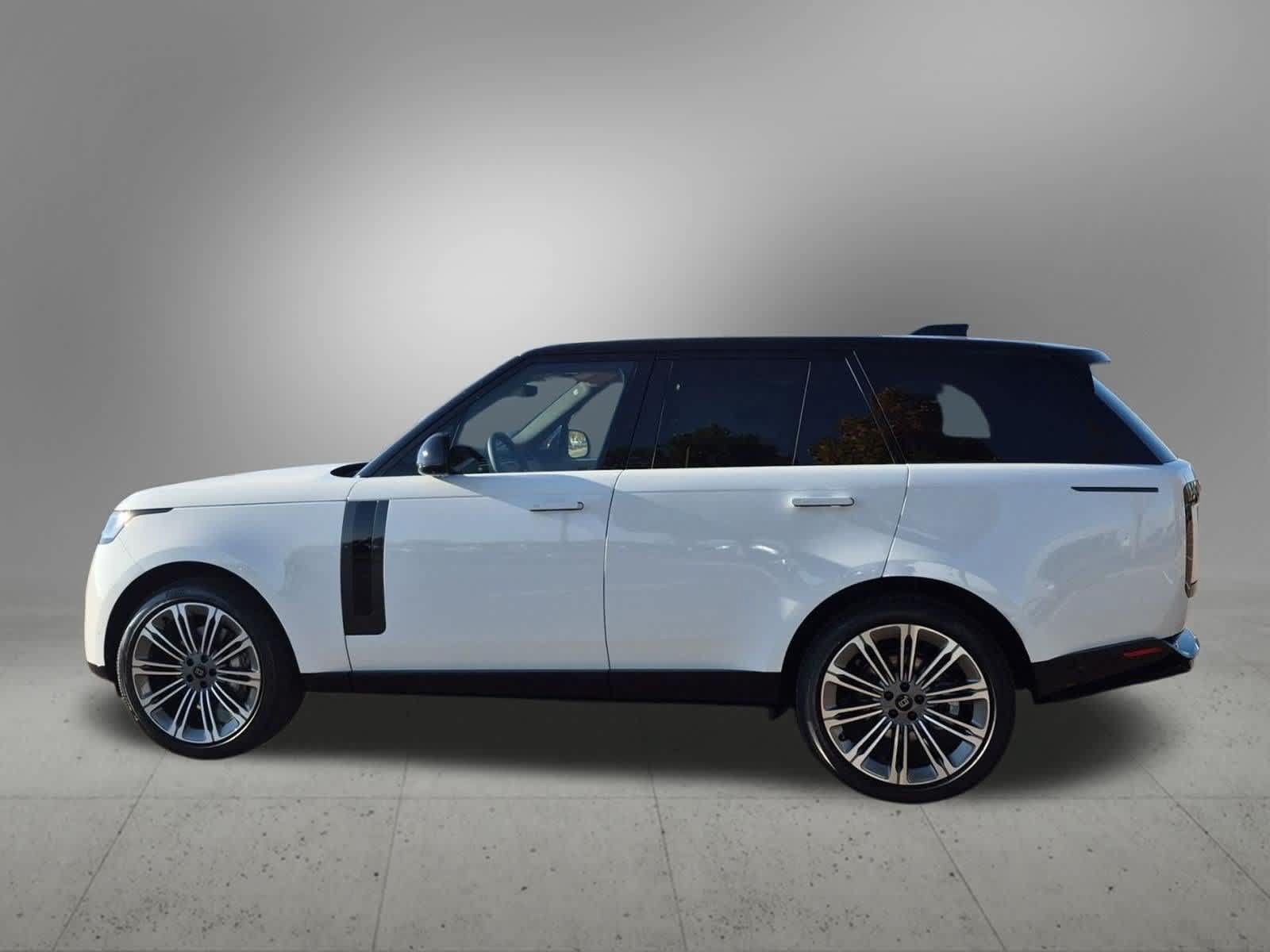 New 2027 Land Rover Range Rover SE AWD/4WD image 3
