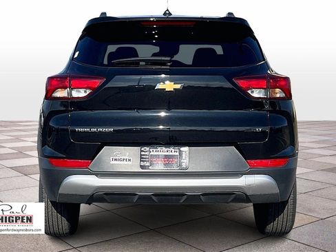 Used 2025 Chevrolet TrailBlazer LT image 4