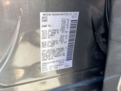 Certified 2024 Nissan Titan SV w/ SV Convenience Package RWD image 36