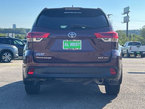 Used 2019 Toyota Highlander XLE image 7