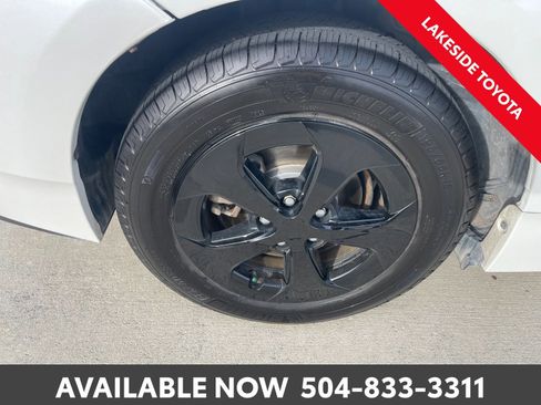 Used 2012 Toyota Prius Four image 12