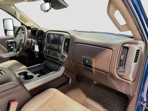 Used 2018 Chevrolet Silverado 2500 LTZ w/ Duramax Plus Package AWD/4WD image 24
