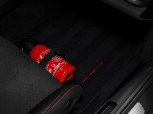 Used 2023 Porsche 911 GT3 image 33