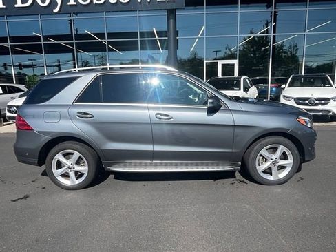 Used 2019 Mercedes-Benz GLE 400 4MATIC image 11