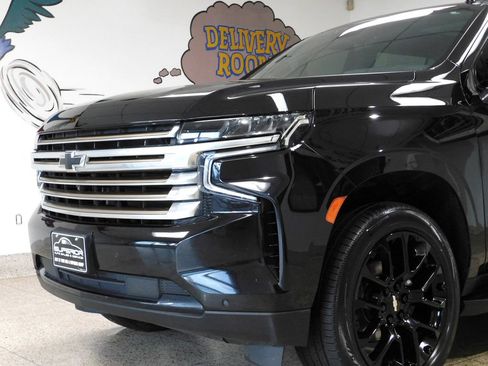 Used 2023 Chevrolet Suburban High Country w/ Max Trailering Package AWD/4WD image 21