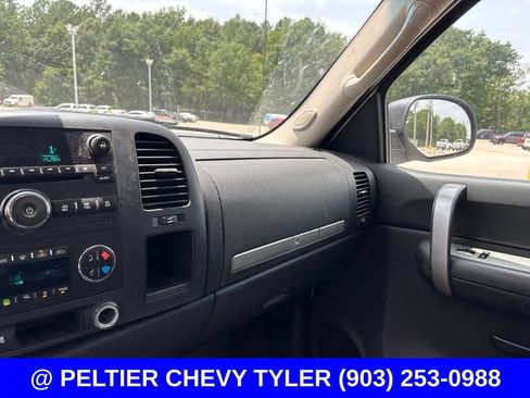Used 2009 Chevrolet Silverado 1500 LT w/ Power Pack Plus RWD image 16