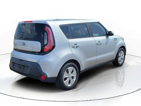 Used 2016 Kia Soul image 3