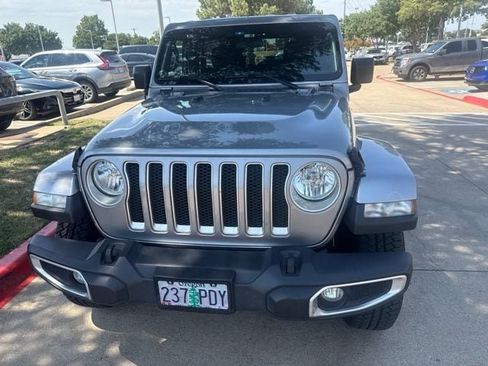 Used 2020 Jeep Wrangler Unlimited Sahara AWD/4WD image 3