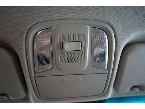 Used 2018 Kia Niro FE image 13