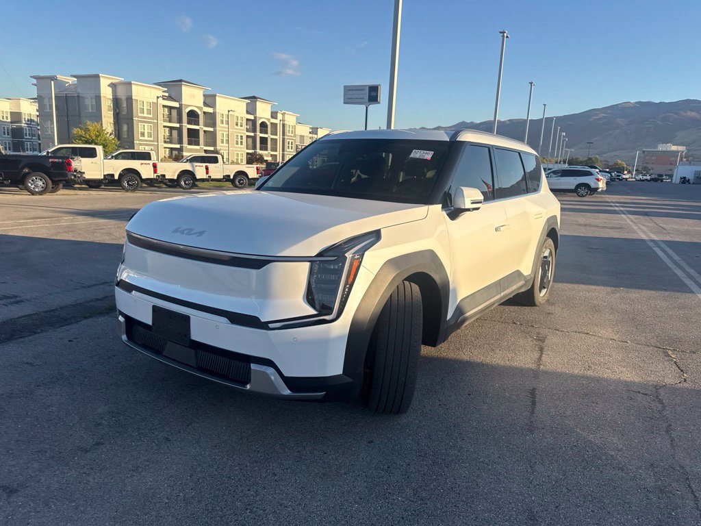 Used 2024 Kia EV9 Wind AWD/4WD image 14